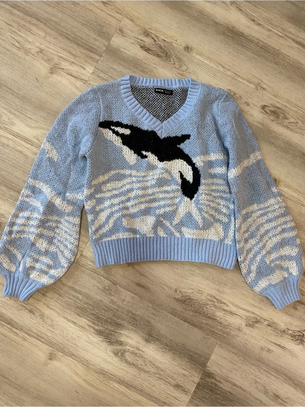 Light Blue Orca Knit V-Neck Sweater - NWOT - Picture 3 of 8